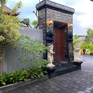 Dikubu Belong *** Seminyak (Bali)